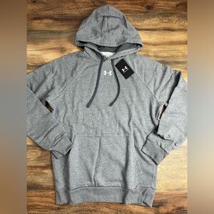 UA Men’s Loose Fit Hoodie